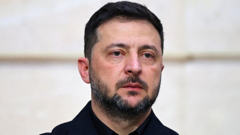 Zelensky Faces Growing Pressure as Ukraine’s President Grapples with Internal Rebellion