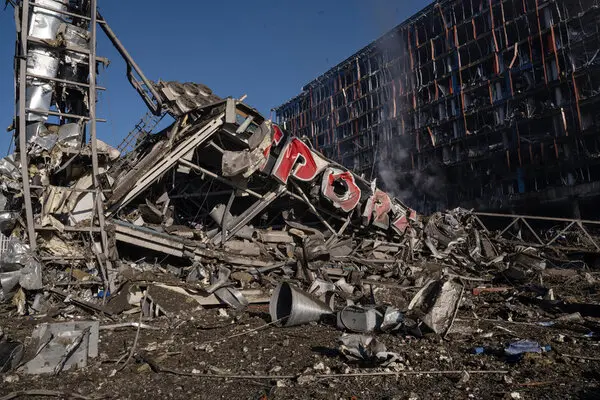 Putin’s Forces Pound Ukraine Again in Escalating Campaign of Attacks